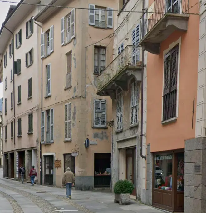 The Varallo office, a historic building on Via Umberto I